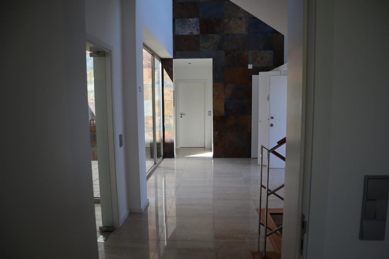 Villa Dos Salgados, 5Bdr, Beach Front, Near Salgados Golf Club Guia  Exterior foto